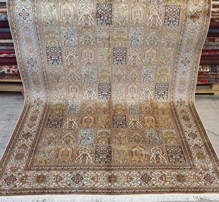 0424 Kashmir Silk (300x215 cm)