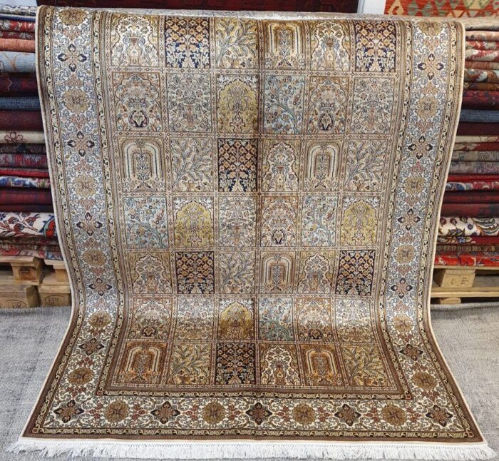 0426 Kashmir Silk (220x156 cm)